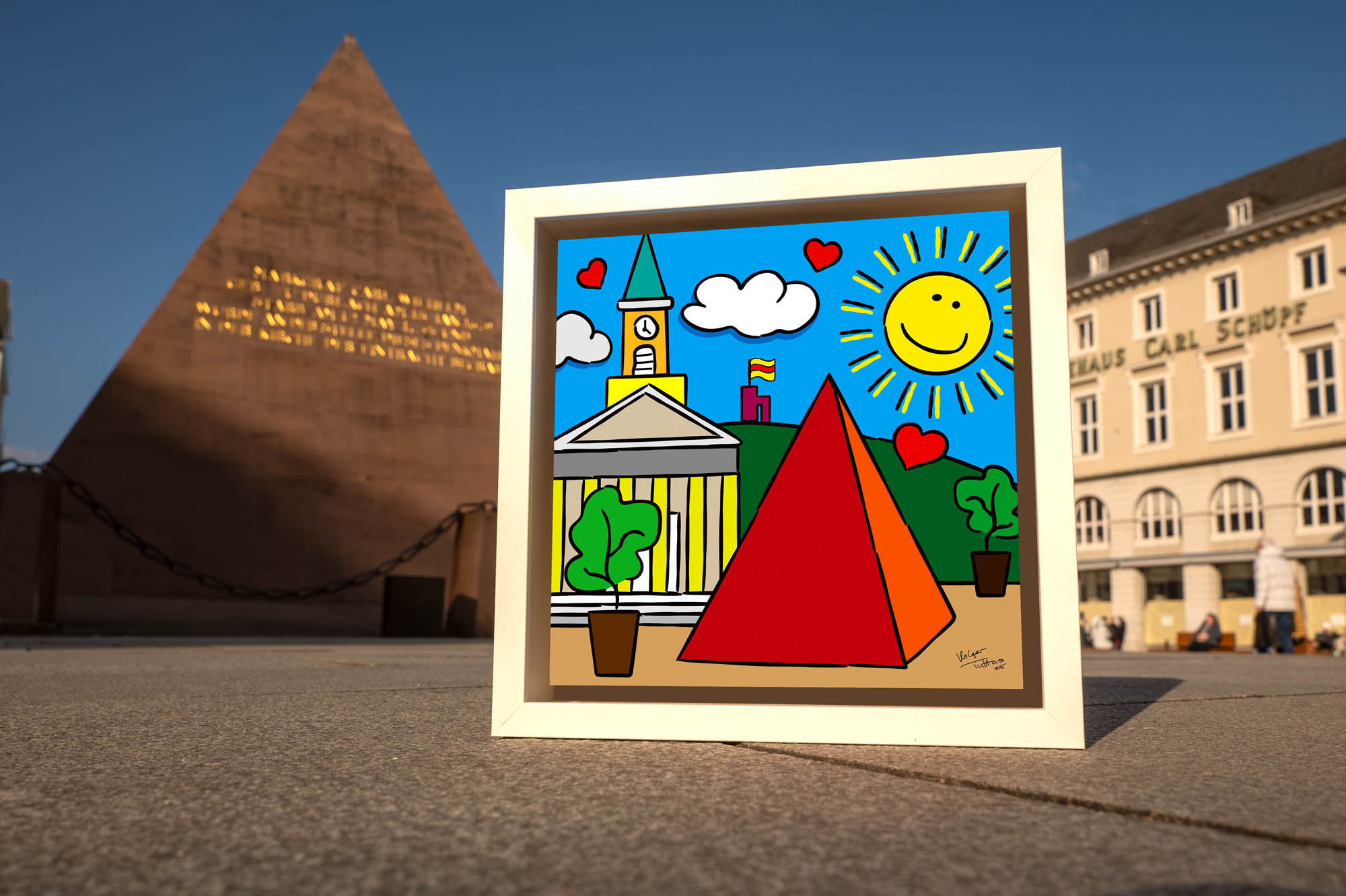 Eines der neuen Pop Art Bilder von Holger Tuttas: Pyramide und evangelische Stadtkirche auf dem Karlsruher Marktplatz.